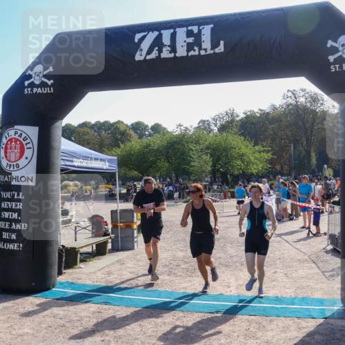 08.09.2024 - Stadtparktriathlon Luisa Fischer http://msf.ph/oto/7034819 08.09.2024 11:01:50 Ziel 248 meine-sportfotos.de