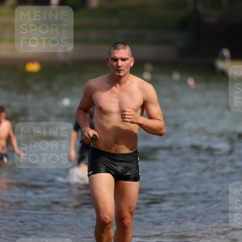08.09.2024 - Stadtparktriathlon Michael Strokosch http://msf.ph/oto/7034830 08.09.2024 11:54:16 Schwimmen 755, 763, 794, 844 meine-sportfotos.de