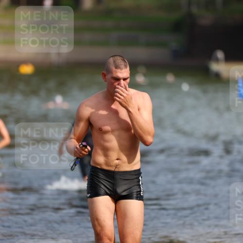 08.09.2024 - Stadtparktriathlon Michael Strokosch http://msf.ph/oto/7034832 08.09.2024 11:54:16 Schwimmen 755, 763, 794, 844 meine-sportfotos.de