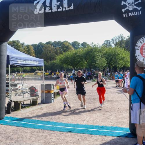 08.09.2024 - Stadtparktriathlon Luisa Fischer http://msf.ph/oto/7034843 08.09.2024 11:02:00 Ziel 209 meine-sportfotos.de