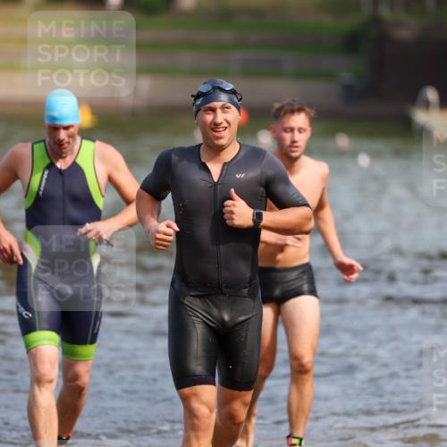 08.09.2024 - Stadtparktriathlon Michael Strokosch http://msf.ph/oto/7034848 08.09.2024 11:54:24 Schwimmen 755, 794, 844 meine-sportfotos.de