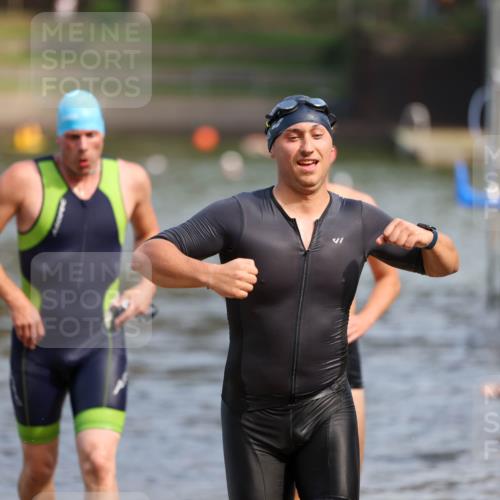 08.09.2024 - Stadtparktriathlon Michael Strokosch http://msf.ph/oto/7034857 08.09.2024 11:54:25 Schwimmen 755, 794, 844 meine-sportfotos.de