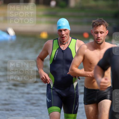 08.09.2024 - Stadtparktriathlon Michael Strokosch http://msf.ph/oto/7034862 08.09.2024 11:54:26 Schwimmen 755, 794, 844 meine-sportfotos.de