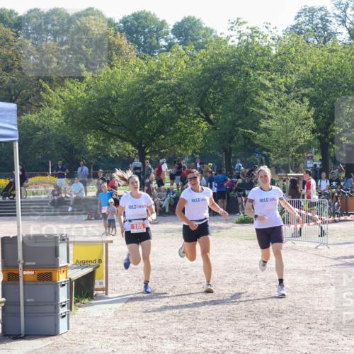 08.09.2024 - Stadtparktriathlon Luisa Fischer http://msf.ph/oto/7034865 08.09.2024 11:02:23 Ziel 186 meine-sportfotos.de