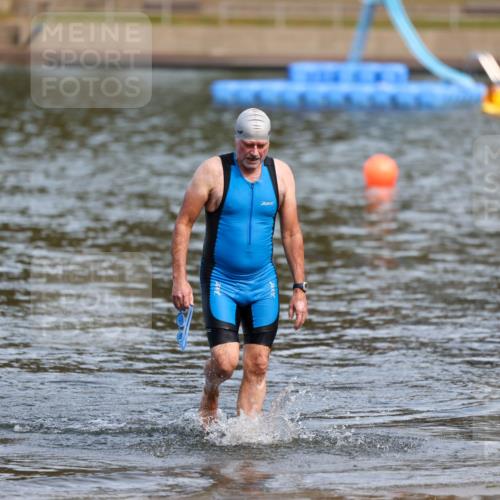 08.09.2024 - Stadtparktriathlon Michael Strokosch http://msf.ph/oto/7034881 08.09.2024 11:55:02 Schwimmen 829 meine-sportfotos.de