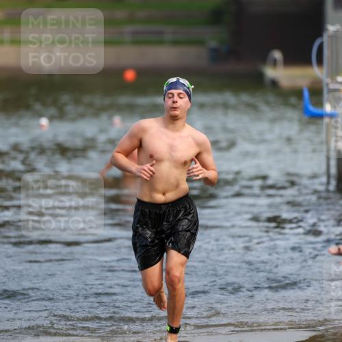 08.09.2024 - Stadtparktriathlon Michael Strokosch http://msf.ph/oto/7034916 08.09.2024 11:55:16 Schwimmen 786 meine-sportfotos.de