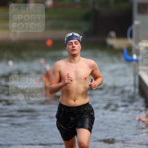 08.09.2024 - Stadtparktriathlon Michael Strokosch http://msf.ph/oto/7034924 08.09.2024 11:55:17 Schwimmen 786 meine-sportfotos.de