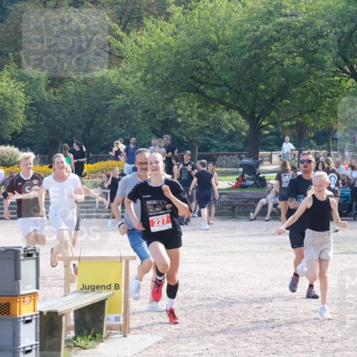 08.09.2024 - Stadtparktriathlon Luisa Fischer http://msf.ph/oto/7034925 08.09.2024 11:04:01 Ziel 227, 237 meine-sportfotos.de