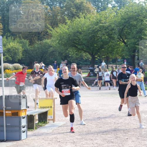08.09.2024 - Stadtparktriathlon Luisa Fischer http://msf.ph/oto/7034930 08.09.2024 11:04:02 Ziel 227, 237 meine-sportfotos.de