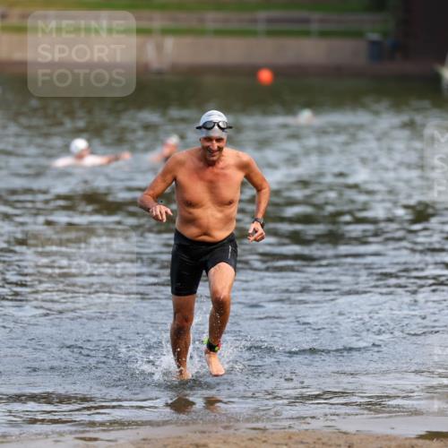 08.09.2024 - Stadtparktriathlon Michael Strokosch http://msf.ph/oto/7034935 08.09.2024 11:55:31 Schwimmen 761 meine-sportfotos.de