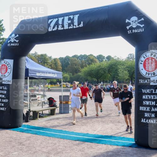 08.09.2024 - Stadtparktriathlon Luisa Fischer http://msf.ph/oto/7034958 08.09.2024 11:04:05 Ziel 227, 237 meine-sportfotos.de