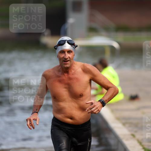 08.09.2024 - Stadtparktriathlon Michael Strokosch http://msf.ph/oto/7034963 08.09.2024 11:55:34 Schwimmen 761 meine-sportfotos.de