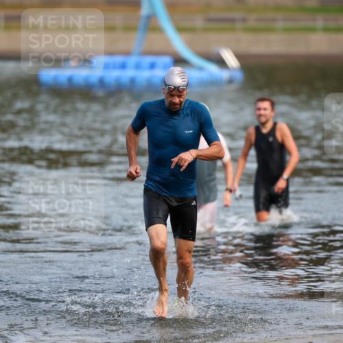 08.09.2024 - Stadtparktriathlon Michael Strokosch http://msf.ph/oto/7034977 08.09.2024 11:55:54 Schwimmen 759, 760, 782 meine-sportfotos.de