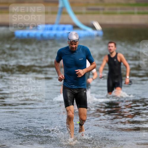 08.09.2024 - Stadtparktriathlon Michael Strokosch http://msf.ph/oto/7034979 08.09.2024 11:55:54 Schwimmen 759, 760, 782 meine-sportfotos.de