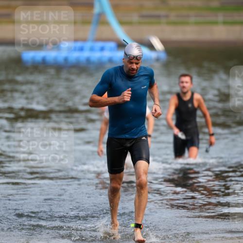 08.09.2024 - Stadtparktriathlon Michael Strokosch http://msf.ph/oto/7034981 08.09.2024 11:55:54 Schwimmen 759, 760, 782 meine-sportfotos.de