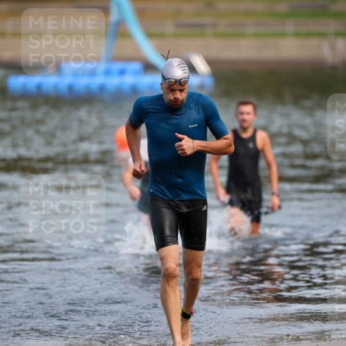 08.09.2024 - Stadtparktriathlon Michael Strokosch http://msf.ph/oto/7034986 08.09.2024 11:55:54 Schwimmen 759, 760, 782 meine-sportfotos.de