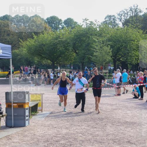 08.09.2024 - Stadtparktriathlon Luisa Fischer http://msf.ph/oto/7034987 08.09.2024 11:04:19 Ziel 226 meine-sportfotos.de