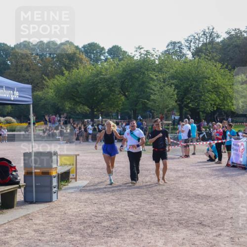 08.09.2024 - Stadtparktriathlon Luisa Fischer http://msf.ph/oto/7034989 08.09.2024 11:04:19 Ziel 226 meine-sportfotos.de