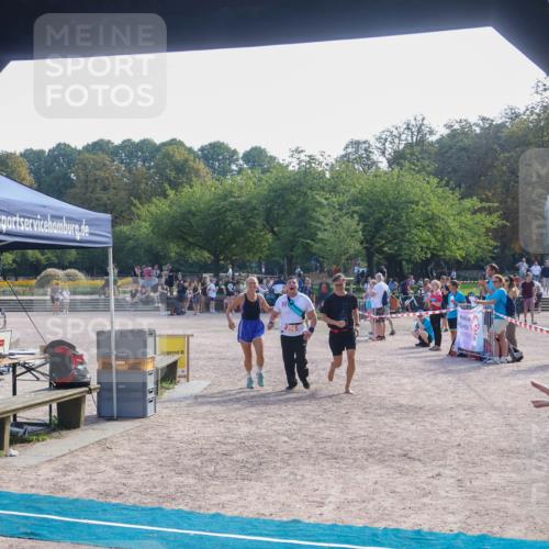 08.09.2024 - Stadtparktriathlon Luisa Fischer http://msf.ph/oto/7034991 08.09.2024 11:04:19 Ziel 226 meine-sportfotos.de