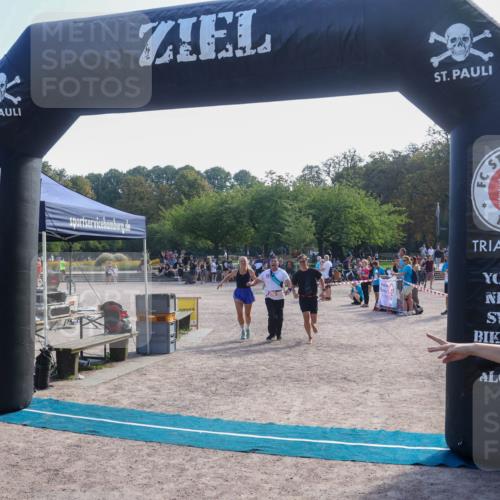 08.09.2024 - Stadtparktriathlon Luisa Fischer http://msf.ph/oto/7034993 08.09.2024 11:04:19 Ziel 226 meine-sportfotos.de