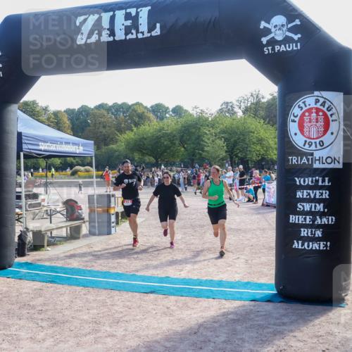 08.09.2024 - Stadtparktriathlon Luisa Fischer http://msf.ph/oto/7035023 08.09.2024 11:05:28 Ziel 218 meine-sportfotos.de