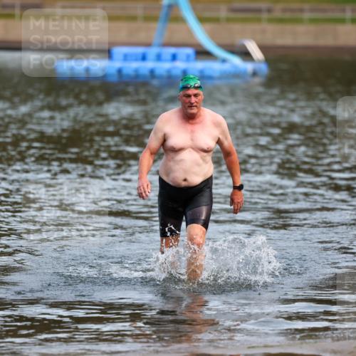 08.09.2024 - Stadtparktriathlon Michael Strokosch http://msf.ph/oto/7035028 08.09.2024 11:56:41 Schwimmen 769 meine-sportfotos.de
