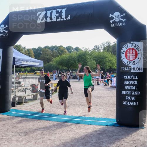 08.09.2024 - Stadtparktriathlon Luisa Fischer http://msf.ph/oto/7035029 08.09.2024 11:05:29 Ziel 218 meine-sportfotos.de