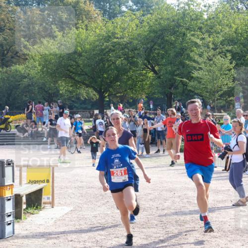 08.09.2024 - Stadtparktriathlon Luisa Fischer http://msf.ph/oto/7035046 08.09.2024 11:06:03 Ziel 261 meine-sportfotos.de
