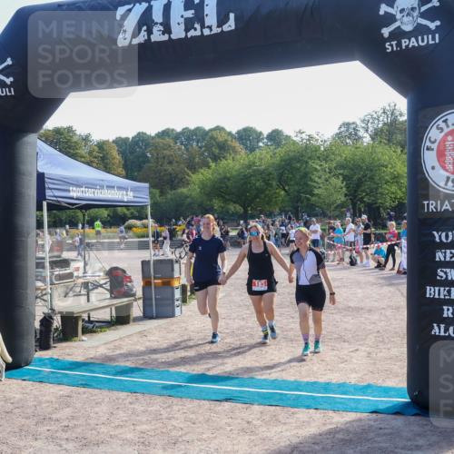 08.09.2024 - Stadtparktriathlon Luisa Fischer http://msf.ph/oto/7035082 08.09.2024 11:07:11 Ziel 183 meine-sportfotos.de