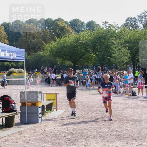 08.09.2024 - Stadtparktriathlon Luisa Fischer http://msf.ph/oto/7035107 08.09.2024 11:08:58 Ziel 249 meine-sportfotos.de