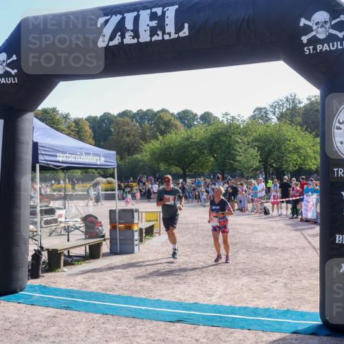 08.09.2024 - Stadtparktriathlon Luisa Fischer http://msf.ph/oto/7035116 08.09.2024 11:08:59 Ziel 249 meine-sportfotos.de