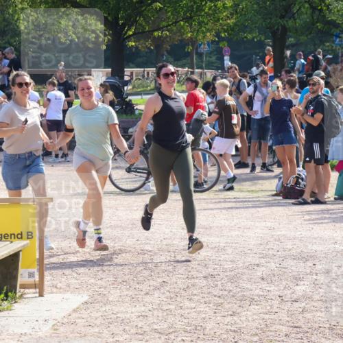 08.09.2024 - Stadtparktriathlon Luisa Fischer http://msf.ph/oto/7035131 08.09.2024 11:09:42 Ziel 190 meine-sportfotos.de