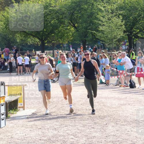 08.09.2024 - Stadtparktriathlon Luisa Fischer http://msf.ph/oto/7035137 08.09.2024 11:09:44 Ziel 190 meine-sportfotos.de