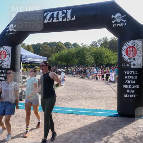 08.09.2024 - Stadtparktriathlon Luisa Fischer http://msf.ph/oto/7035161 08.09.2024 11:09:47 Ziel 190 meine-sportfotos.de