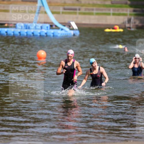 08.09.2024 - Stadtparktriathlon Michael Strokosch http://msf.ph/oto/7035168 08.09.2024 12:11:35 Schwimmen 915, 930 meine-sportfotos.de
