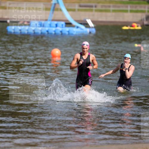 08.09.2024 - Stadtparktriathlon Michael Strokosch http://msf.ph/oto/7035176 08.09.2024 12:11:36 Schwimmen 915, 930 meine-sportfotos.de
