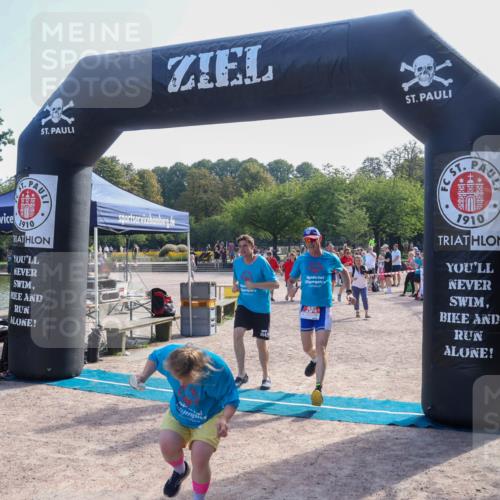 08.09.2024 - Stadtparktriathlon Luisa Fischer http://msf.ph/oto/7035196 08.09.2024 11:10:20 Ziel 204, 236 meine-sportfotos.de