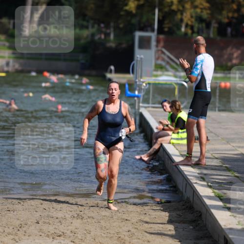 08.09.2024 - Stadtparktriathlon Michael Strokosch http://msf.ph/oto/7035208 08.09.2024 12:11:49 Schwimmen 886 meine-sportfotos.de