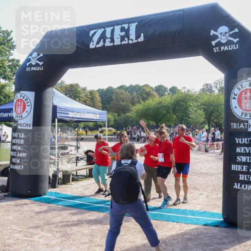 08.09.2024 - Stadtparktriathlon Luisa Fischer http://msf.ph/oto/7035213 08.09.2024 11:10:26 Ziel 204, 236 meine-sportfotos.de