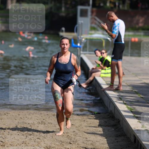 08.09.2024 - Stadtparktriathlon Michael Strokosch http://msf.ph/oto/7035219 08.09.2024 12:11:50 Schwimmen 886 meine-sportfotos.de