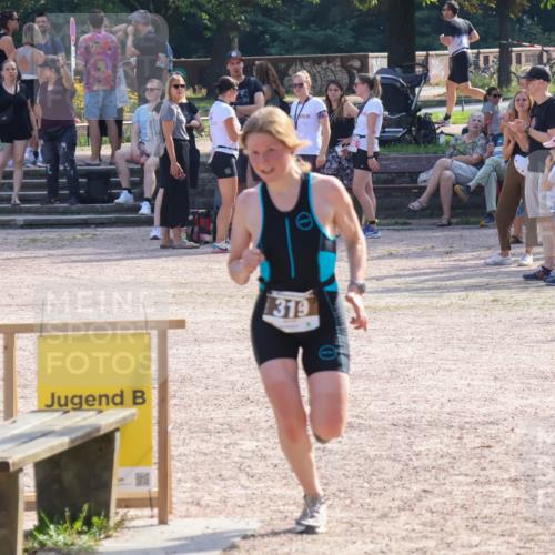 08.09.2024 - Stadtparktriathlon Luisa Fischer http://msf.ph/oto/7035238 08.09.2024 11:11:14 Ziel 319 meine-sportfotos.de