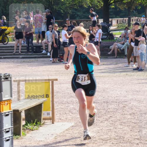 08.09.2024 - Stadtparktriathlon Luisa Fischer http://msf.ph/oto/7035242 08.09.2024 11:11:14 Ziel 319 meine-sportfotos.de