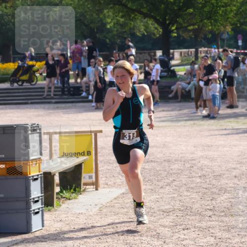 08.09.2024 - Stadtparktriathlon Luisa Fischer http://msf.ph/oto/7035243 08.09.2024 11:11:15 Ziel 319 meine-sportfotos.de