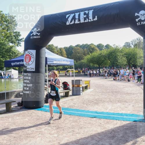 08.09.2024 - Stadtparktriathlon Luisa Fischer http://msf.ph/oto/7035245 08.09.2024 11:11:16 Ziel 319 meine-sportfotos.de