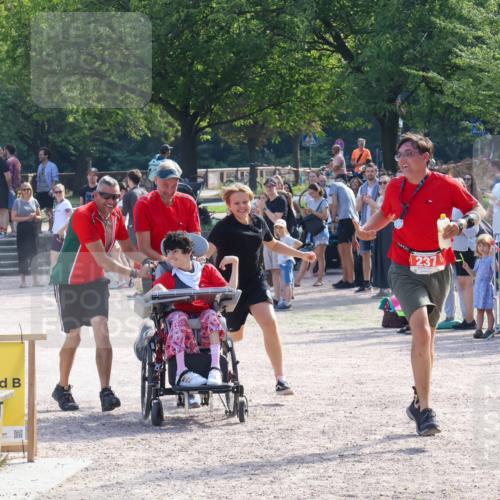 08.09.2024 - Stadtparktriathlon Luisa Fischer http://msf.ph/oto/7035255 08.09.2024 11:12:04 Ziel 231 meine-sportfotos.de