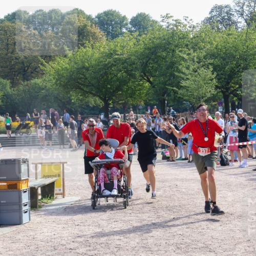 08.09.2024 - Stadtparktriathlon Luisa Fischer http://msf.ph/oto/7035264 08.09.2024 11:12:06 Ziel 231 meine-sportfotos.de