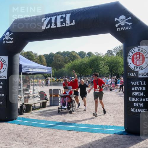 08.09.2024 - Stadtparktriathlon Luisa Fischer http://msf.ph/oto/7035275 08.09.2024 11:12:07 Ziel 231 meine-sportfotos.de