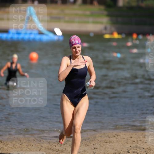 08.09.2024 - Stadtparktriathlon Michael Strokosch http://msf.ph/oto/7035304 08.09.2024 12:12:30 Schwimmen 890, 903 meine-sportfotos.de