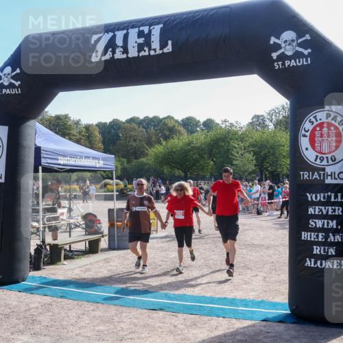 08.09.2024 - Stadtparktriathlon Luisa Fischer http://msf.ph/oto/7035316 08.09.2024 11:12:23 Ziel 191, 202 meine-sportfotos.de
