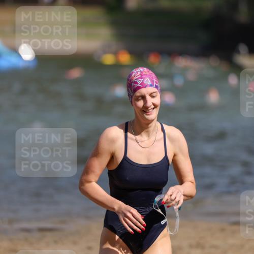 08.09.2024 - Stadtparktriathlon Michael Strokosch http://msf.ph/oto/7035319 08.09.2024 12:12:31 Schwimmen 890, 903 meine-sportfotos.de
